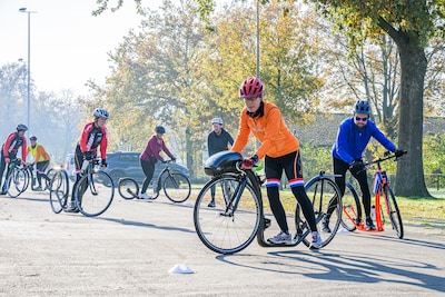 Geen zin in hardlopen? Dan is deze sport misschien iets voor jou: ‘Minder belastend voor je lichaam’