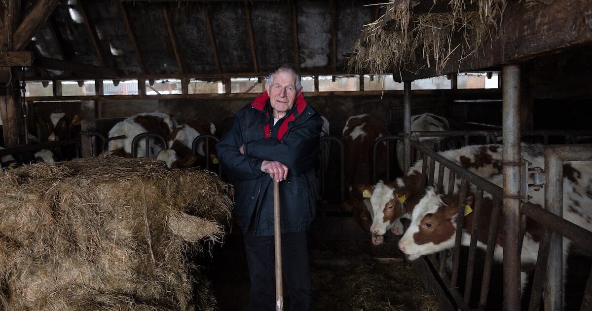Leo moet na 70 jaar stoppen als misdienaar na hersenbloeding: ‘Ik mag niet meer van mijn vrouw en do