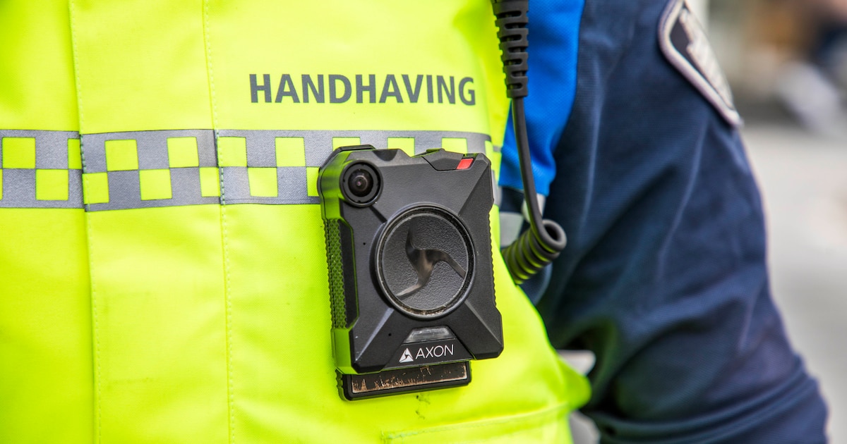 Boa’s in Twenterand nu standaard uitgerust met bodycam: ‘Preventief tegen agressie’