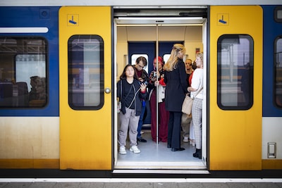 NS biedt goedkopere treinkaartjes aan voor reizigers in rustige treinen net voor of na de spits