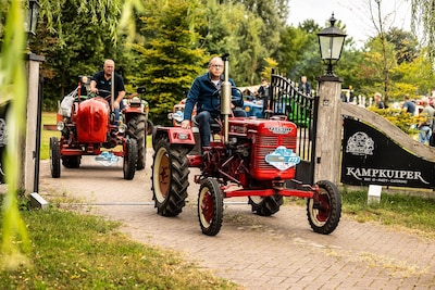 Elfde Muller Löwkeboer Rally brengt zeventig klassiekers naar Harbrinkhoek