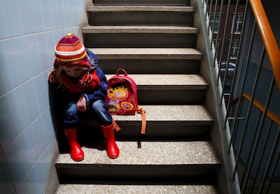 Twenterand wil ingrijpen bij gezinshuizen, terwijl 35 kinderen op een wachtlijst staan in Twente