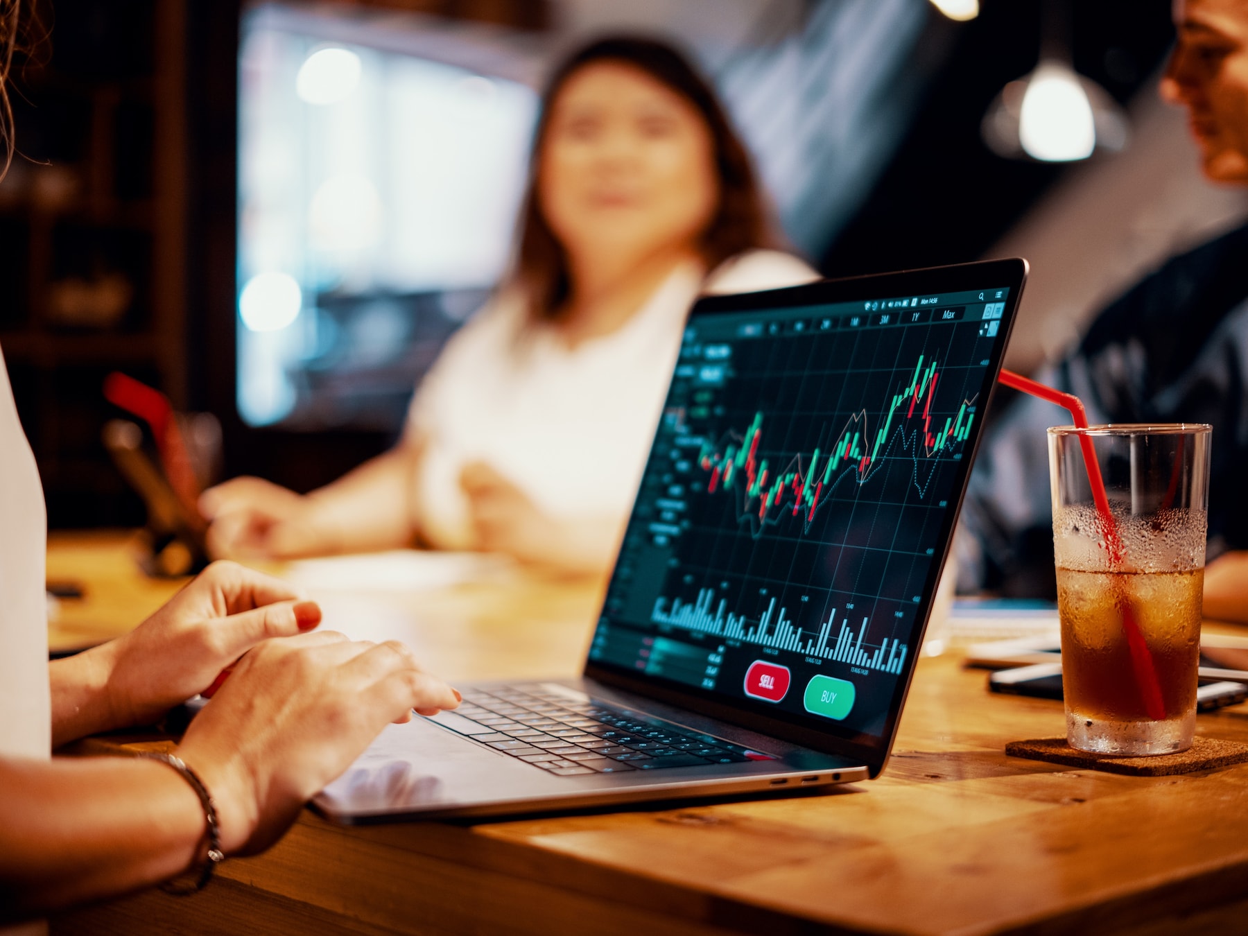 Netwerk ontrafeld: hoe het Twentse cryptofiasco complete gezinnen hun  spaargeld kostte | Hengelo | Tubantia.nl