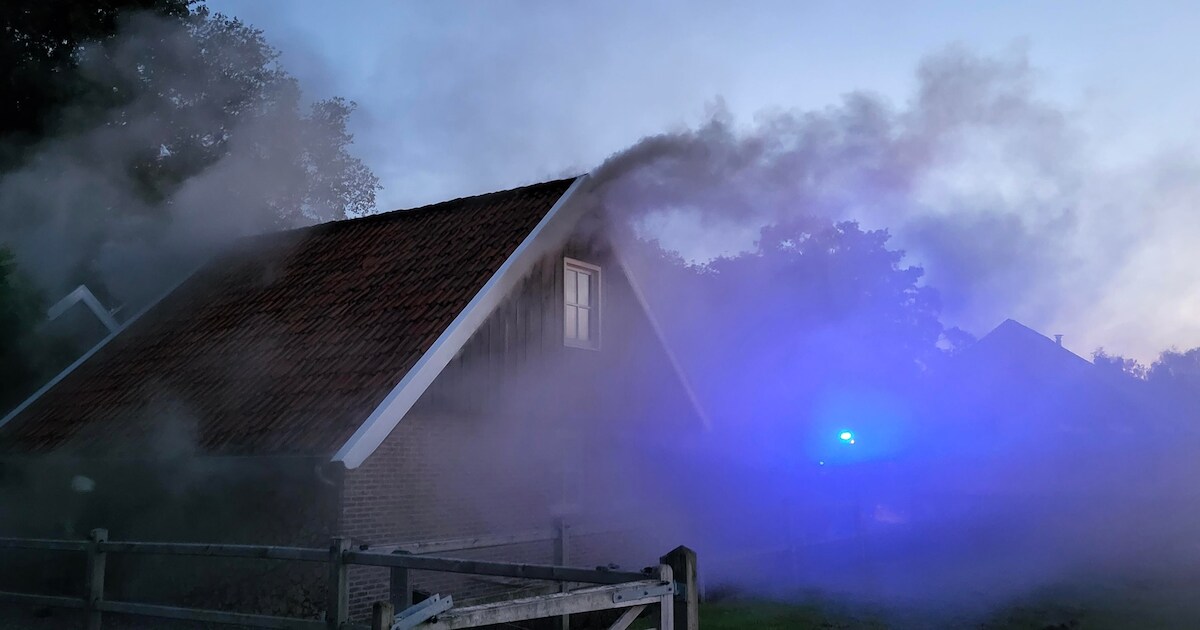 Schuur van woning in brand op Schotboersweg in Geesteren