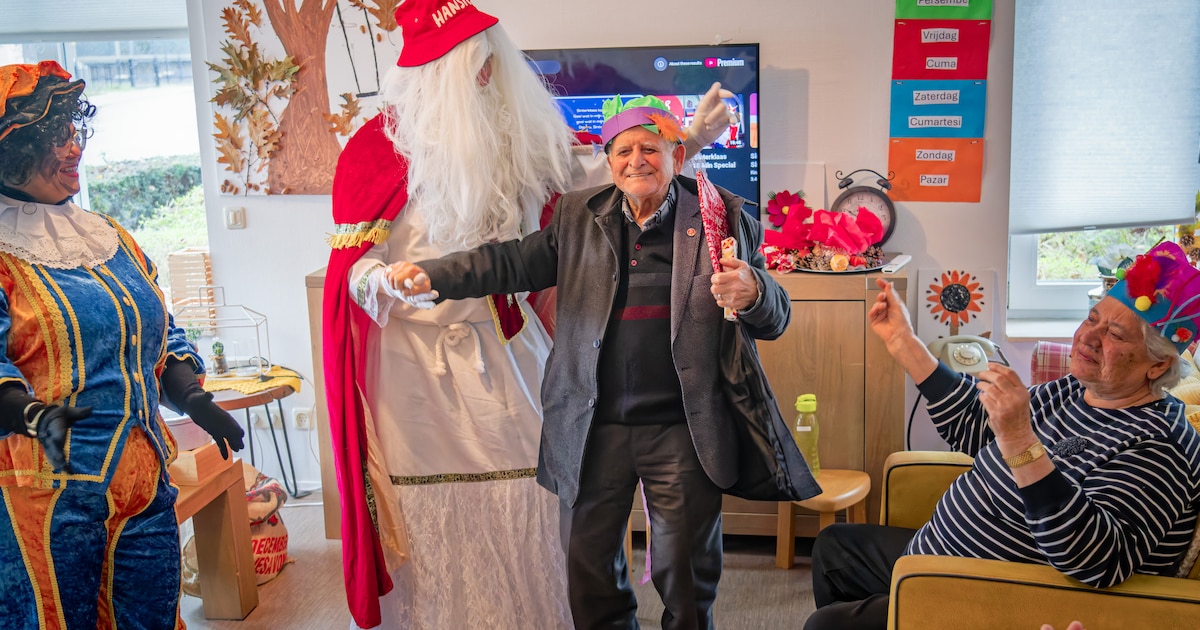 Bij dagbesteding in Almelo vieren moslims gewoon Sinterklaas – mét spanning en Turks gezang