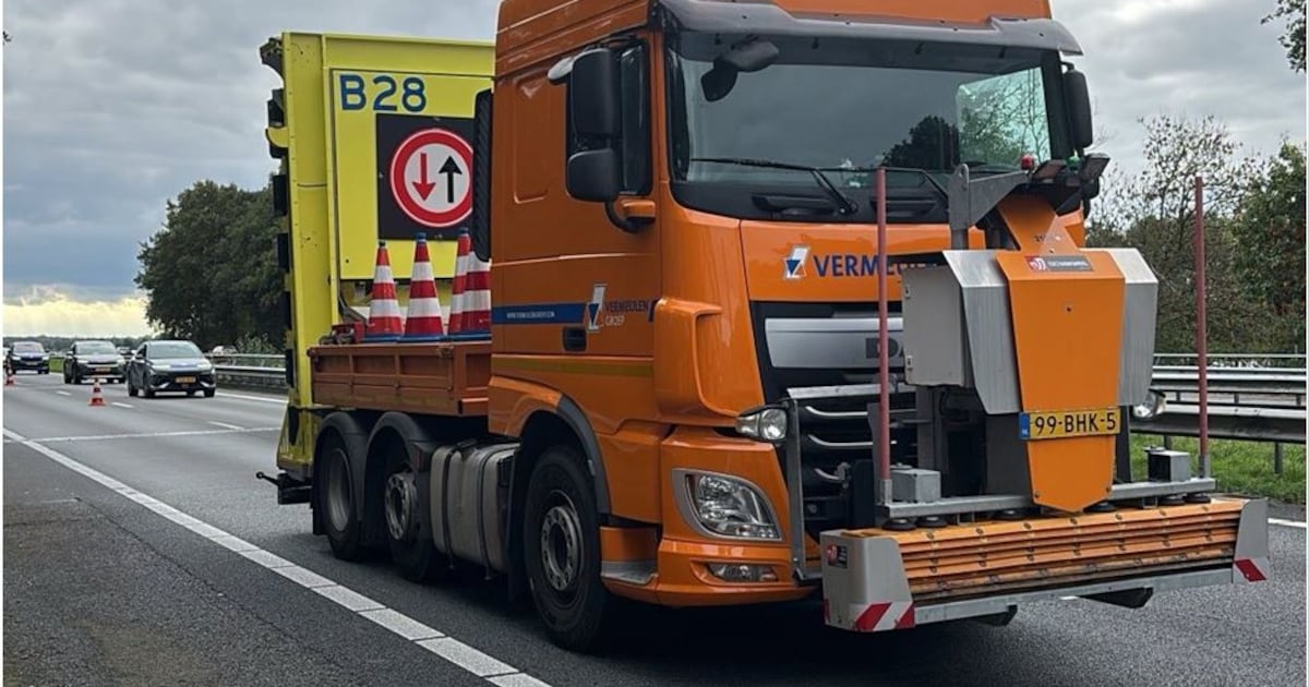 Bots-absorber met pech zorgt voor veel vertraging op A28 bij Strand Nulde