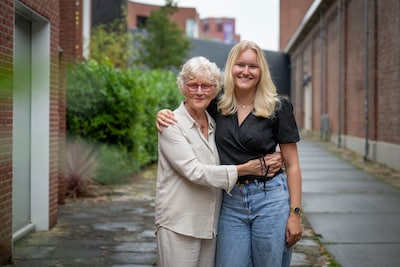 Zo denken Myrthe en haar oma Marie-José over mensen die klag