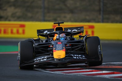 LIVE Formule 1 | Flinke verbetering voor Max Verstappen in derde training, Oscar Piastri de snelste
