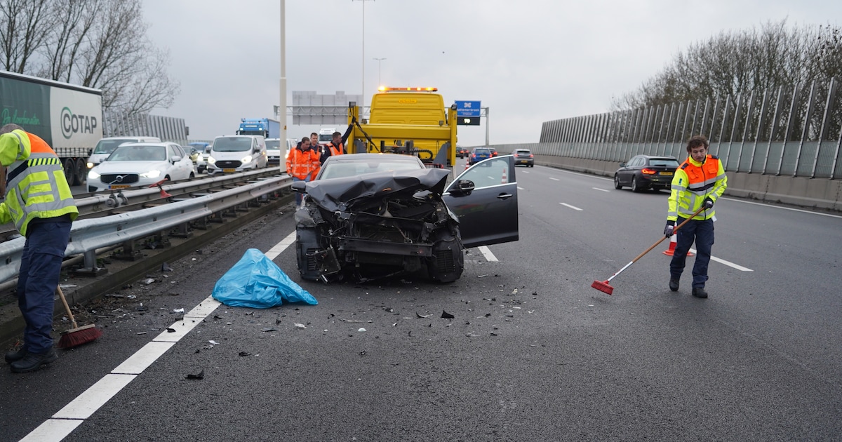Ongeluk op de A28 bij Zwolle: weg weer vrij, nog wel flinke vertraging