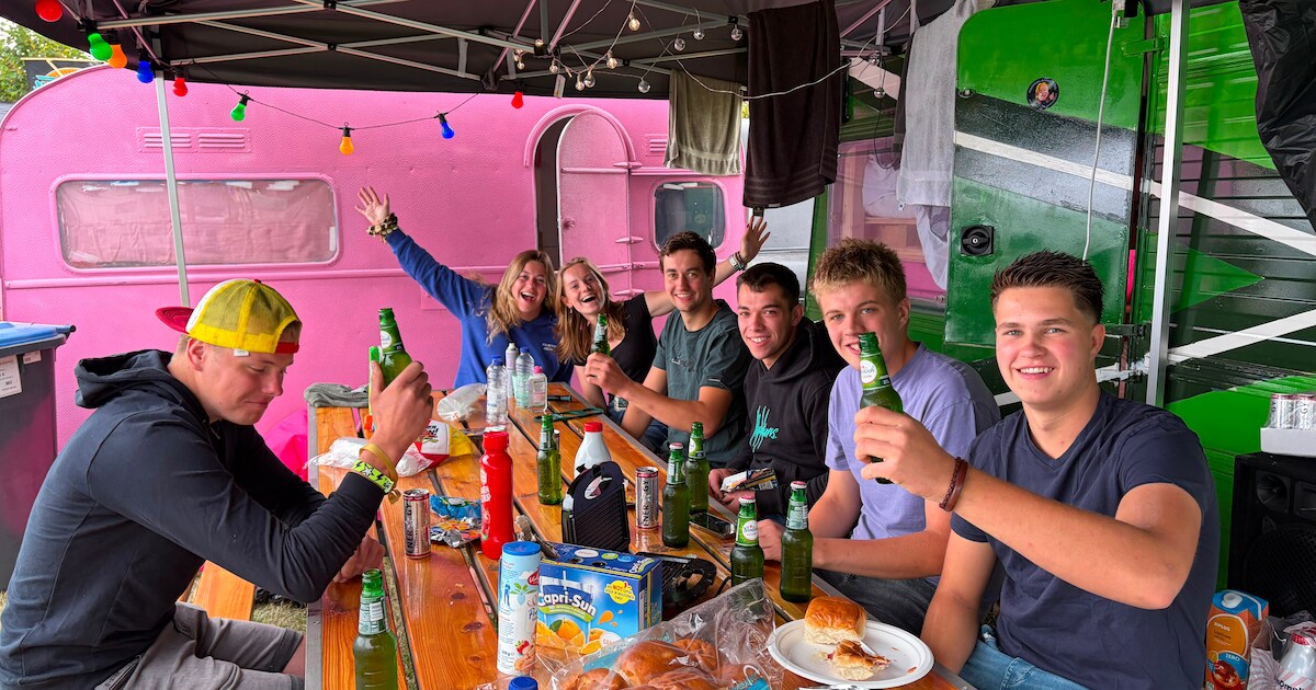 Met 18 kratten bier naar Lichtenvoorde: campings net buiten de Zwarte Cross barsten uit hun voegen