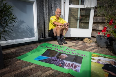 Hans (74) is al ruim 50 jaar scheidsrechter, maar door dit incident moet hij toch echt stoppen