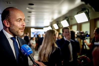 Kabinet werkt aan oplossing voor Ter Apel, mogelijk tentenkampen op eigen grond van het Rijk