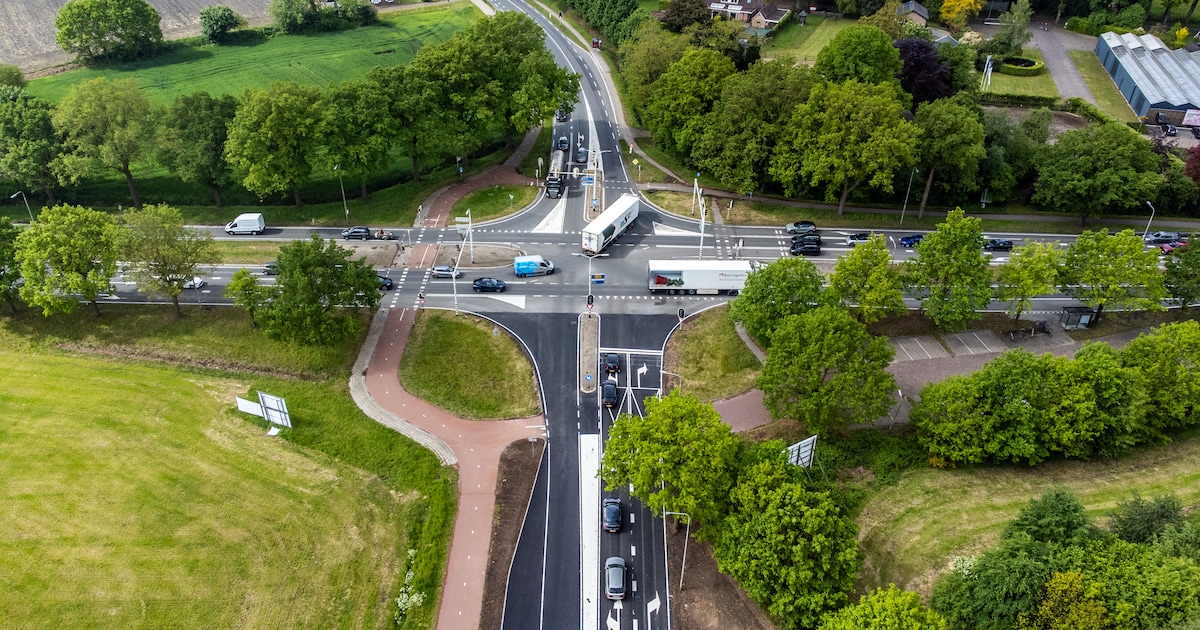 Tijdelijke brug over berucht kruispunt in N35 moet 2 miljoen kosten, onduidelijk of het er écht van 