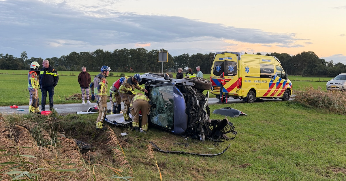 Ernstig ongeval in Markelo met twee auto’s: slachtoffers uit auto geknipt