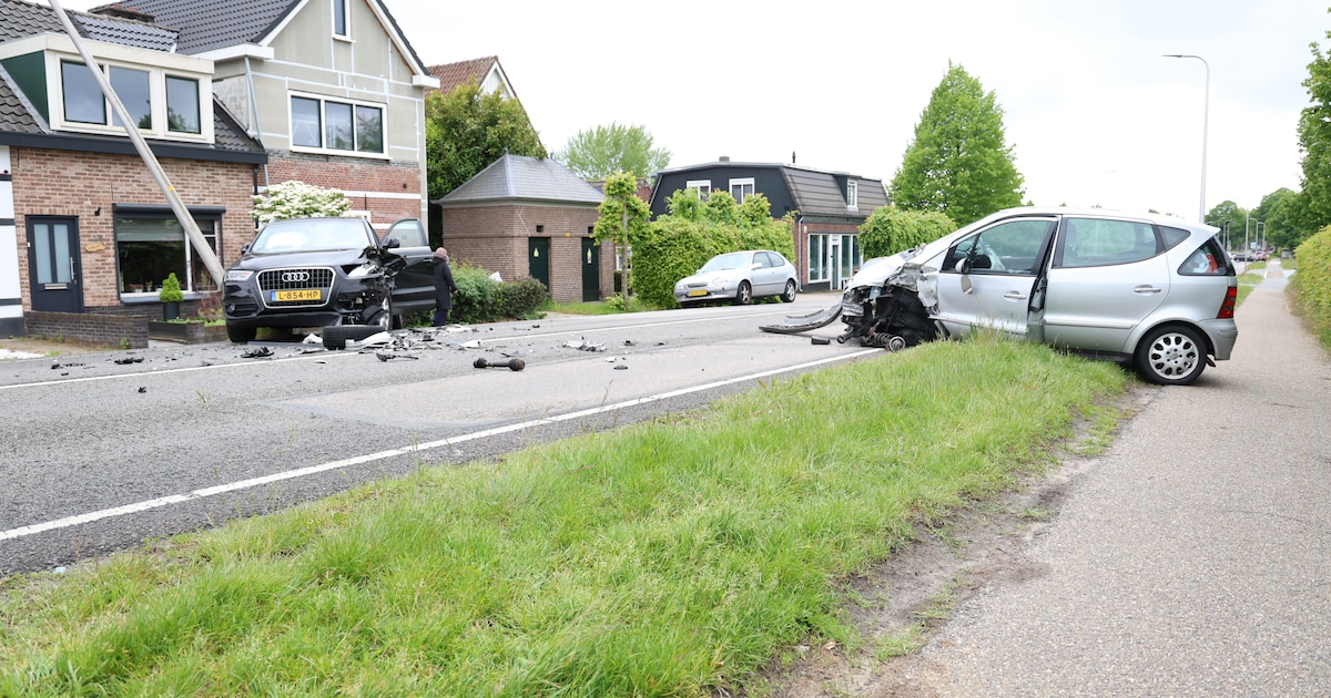 Twee auto’s knallen op elkaar in Nijverdal: slachtoffers naar het ziekenhuis