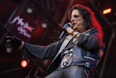 Rockzanger Alice Cooper vreest toekomst van muziek door inzet AI: ‘Heeft geen hart’