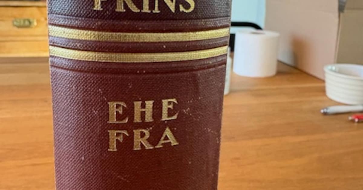 Complete Winkler Prins, een loveseat en poppen voor in de vrachtwagen gezocht