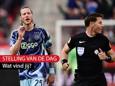 Stelling | Wout Weghorst heeft gelijk: scheidsrechters in de eredivisie durven nauwelijks nog zelf beslissingen te nemen
