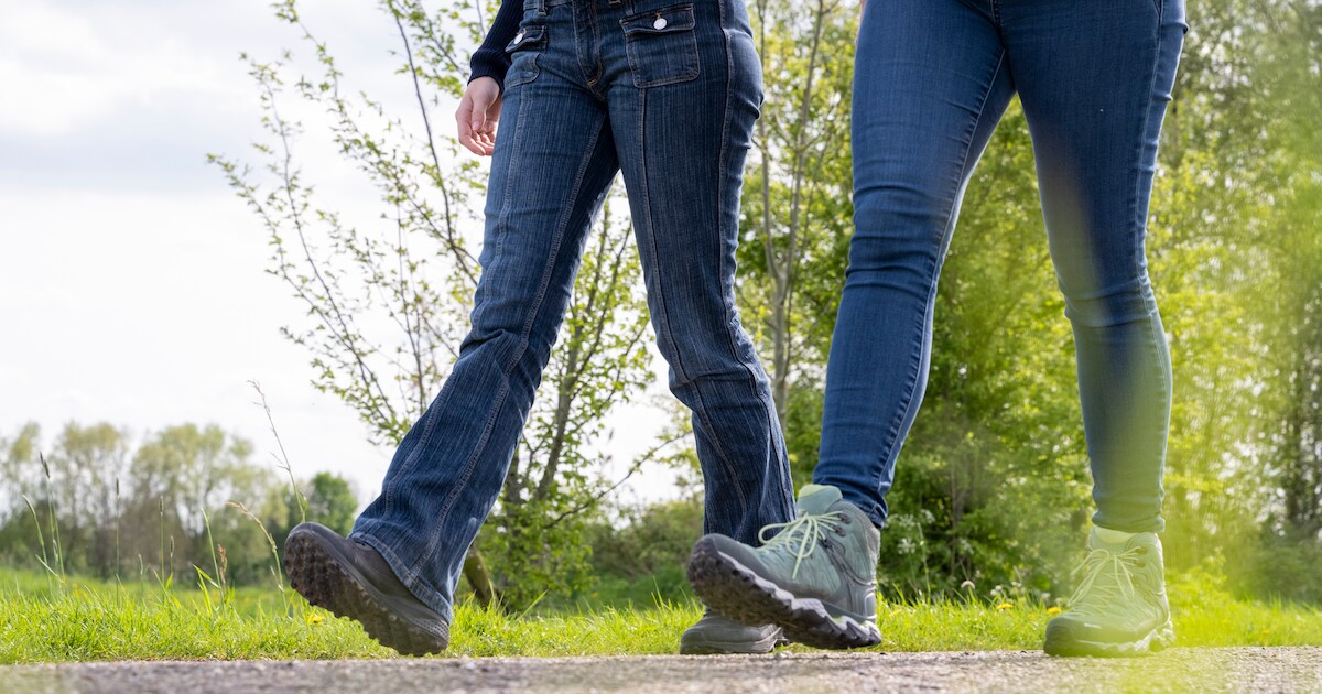 Agelo opent wandelroute langs oorlogssporen