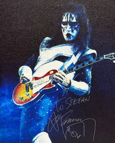 Dood KISS-gitarist Ace Frehley raakt Twentse topfotograaf Stefan Schipper