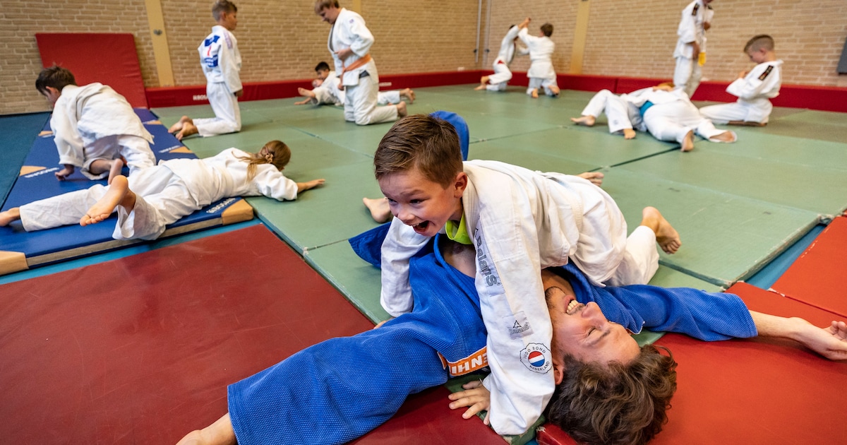 ‘Mario Kart’ tijdens judolessen Carlos Platier Luna op De Windroos ...