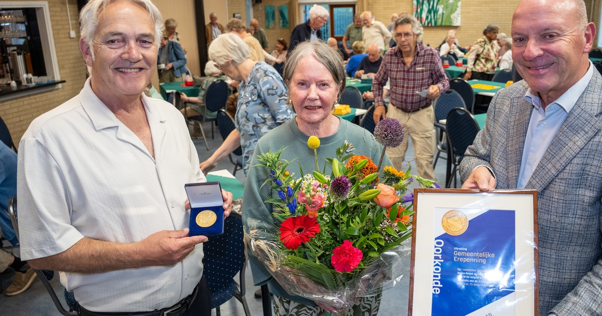 Al 75 jaar oud en nog steeds van belang, daarom krijgt deze bridgeclub de erepenning van Hengelo