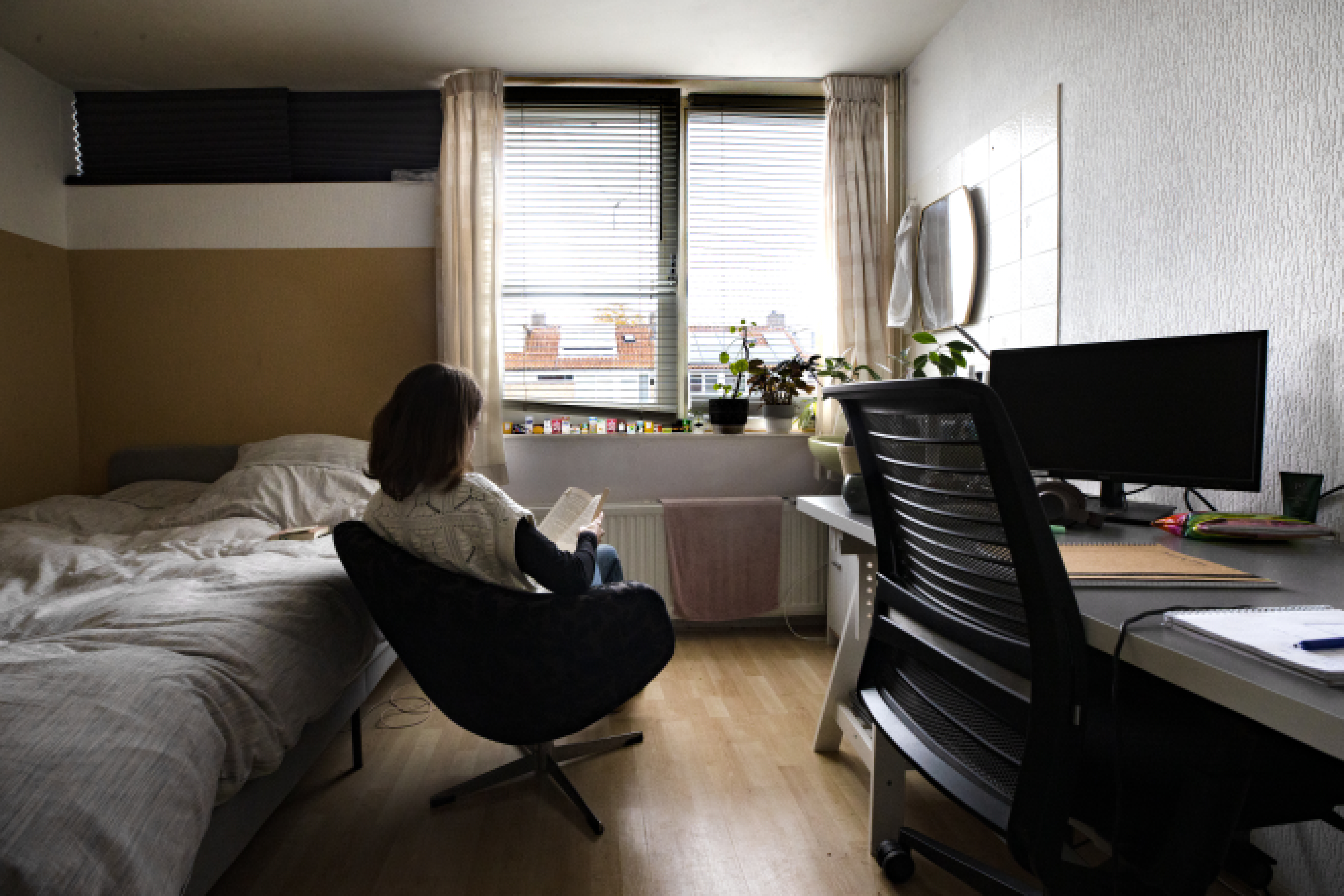 Laure (22) werd verjaagd uit haar woning: ‘Droom veranderde in nachtmerrie’