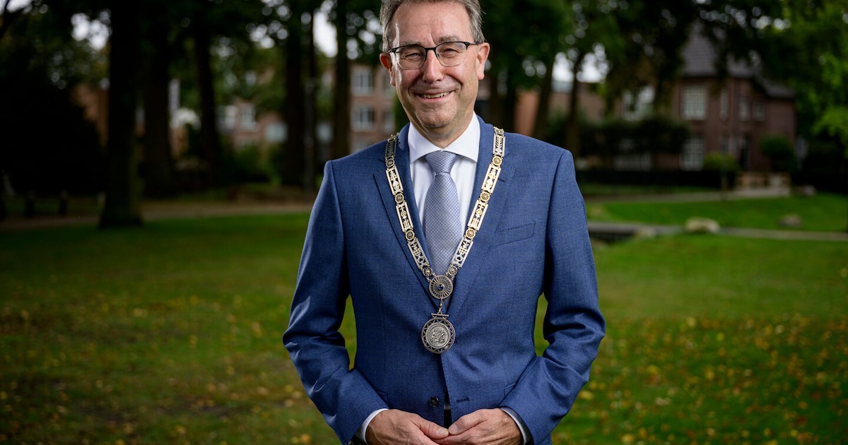 Bornse burgemeester Jan Pierik stopt en verhuist naar Maastricht ...