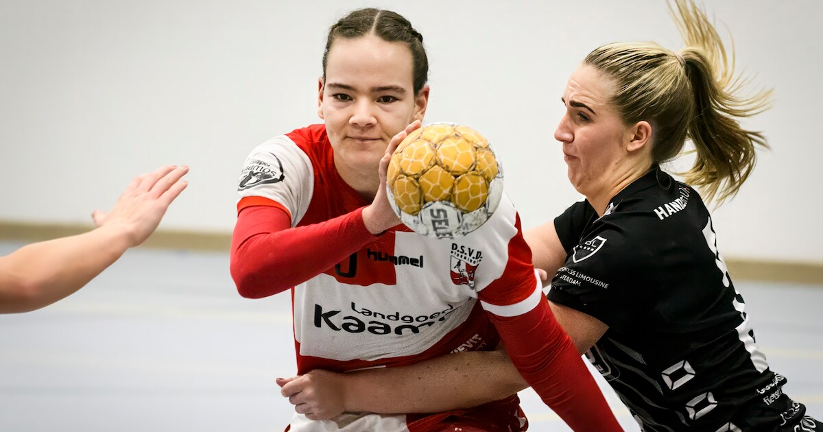 Uitslagen en verslagen handbal: DSVD blijft in de race voor kampioenspoule, ZVBB'21 boekt fraaie zeg