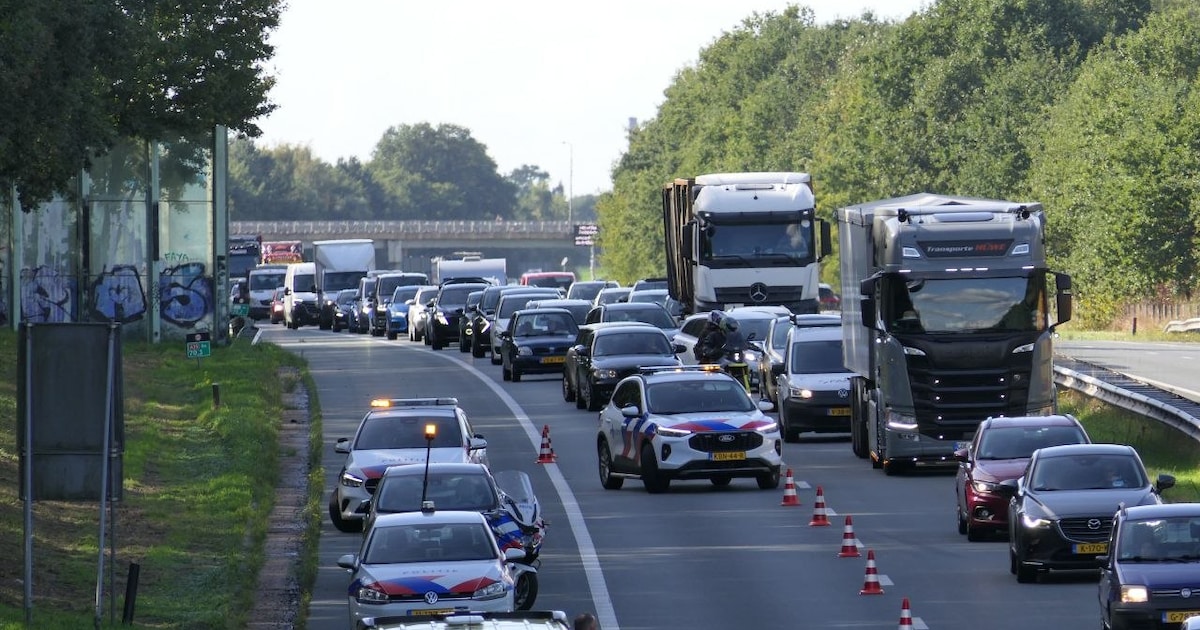 Verkeershinder door aanrijding op A35 bij Enschede-Zuid