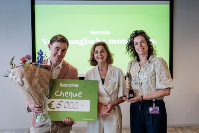 Twentse zorgpioniers krijgen eerste Willem Hoevers Award voor inzet voor kwetsbare kinderen