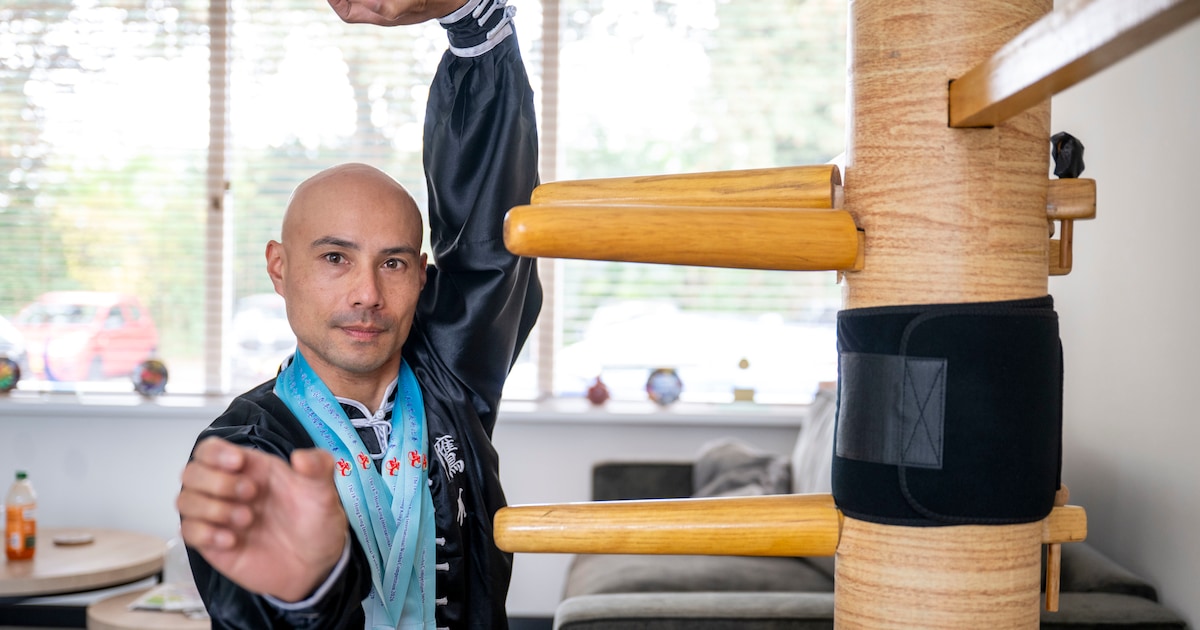 Levi (41) uit Wierden won zes gouden medailles op kampioenschap kungfu in Hong Kong