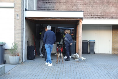 Hoofdverdachte drugsbende God’s Delivery uit Almelo bewaarde kilo’s harddrugs en bergen contant geld