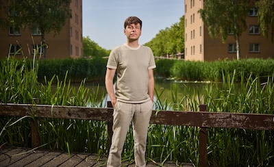 Michiel (36) wil meer vaders naar zwemles: ‘Dat is nog altij