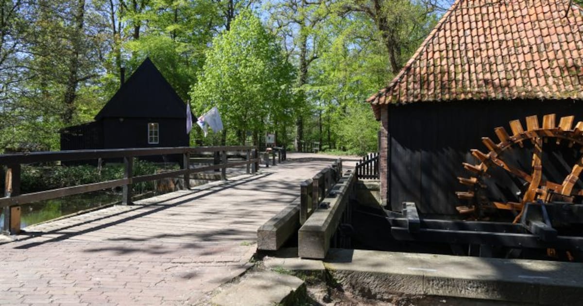 Brug bij Noordmolen in Ambt Delden is aan onderhoud toe en gaat maand dicht