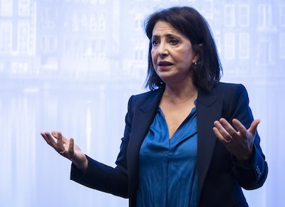 Kijk mee: corona-verhoor oud-Kamervoorzitter Khadija Arib