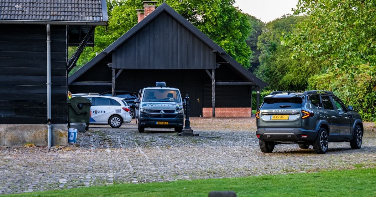 Grote zoekactie naar vermiste man (57) in Delden, politiehelikopter ingezet