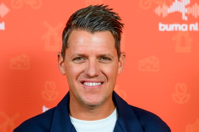 Kees Tol werd verliefd op Amerikaanse Buddy, nu vliegen ze wereld over om samen te zijn: ‘Is ingewikkeld’