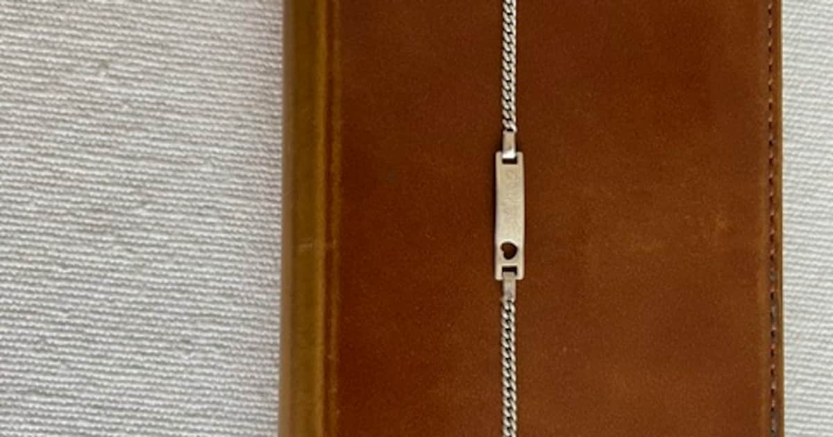 Armband en sleutels gevonden en tafels en stoelen aangeboden