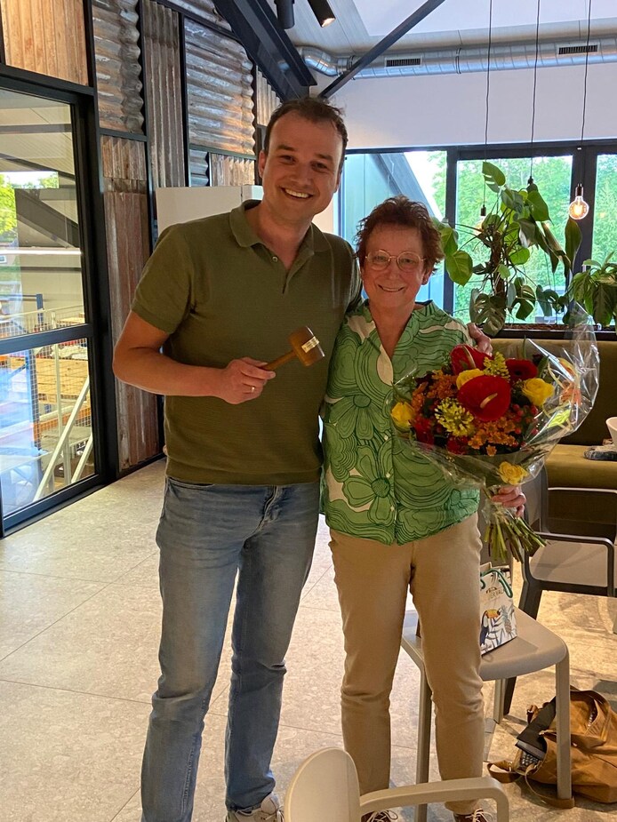 Maria Tijink neemt na 33 jaar afscheid van EHBO-vereniging Saasveld ...