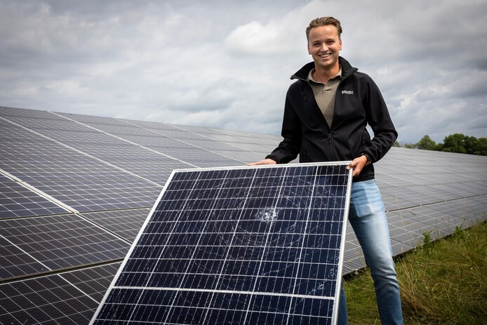 Zonnepanelen recyclen? Gijs ten Brinke (22) uit Rijssen is er handig en ...