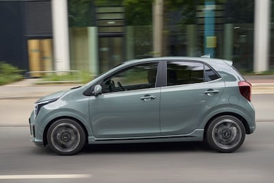 Dit acht jaar oude model is plotseling de bestverkochte auto van Nederland