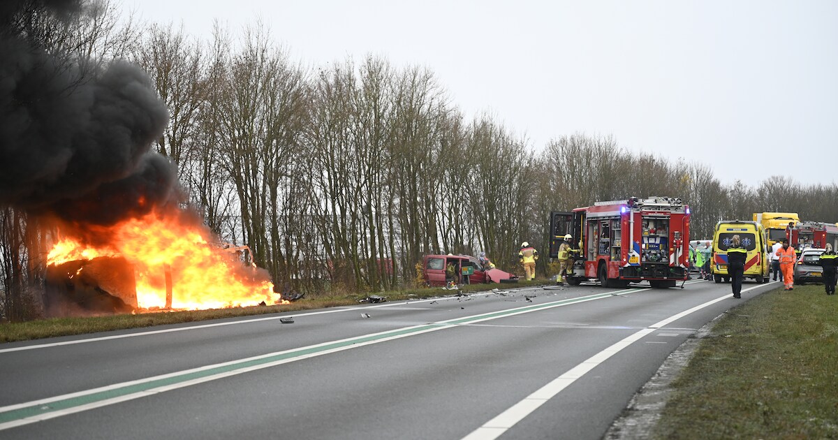 Ernstig ongeluk op N36 bij Vriezenveen, zes gewonden | Twenterand ...