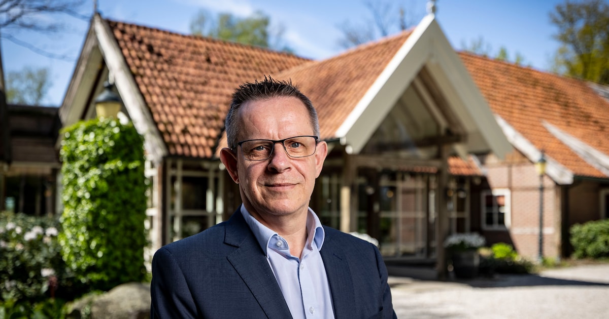 Fred (57) werkte in luxe hotels over de hele wereld, maar kiest nu voor de Twentse rust