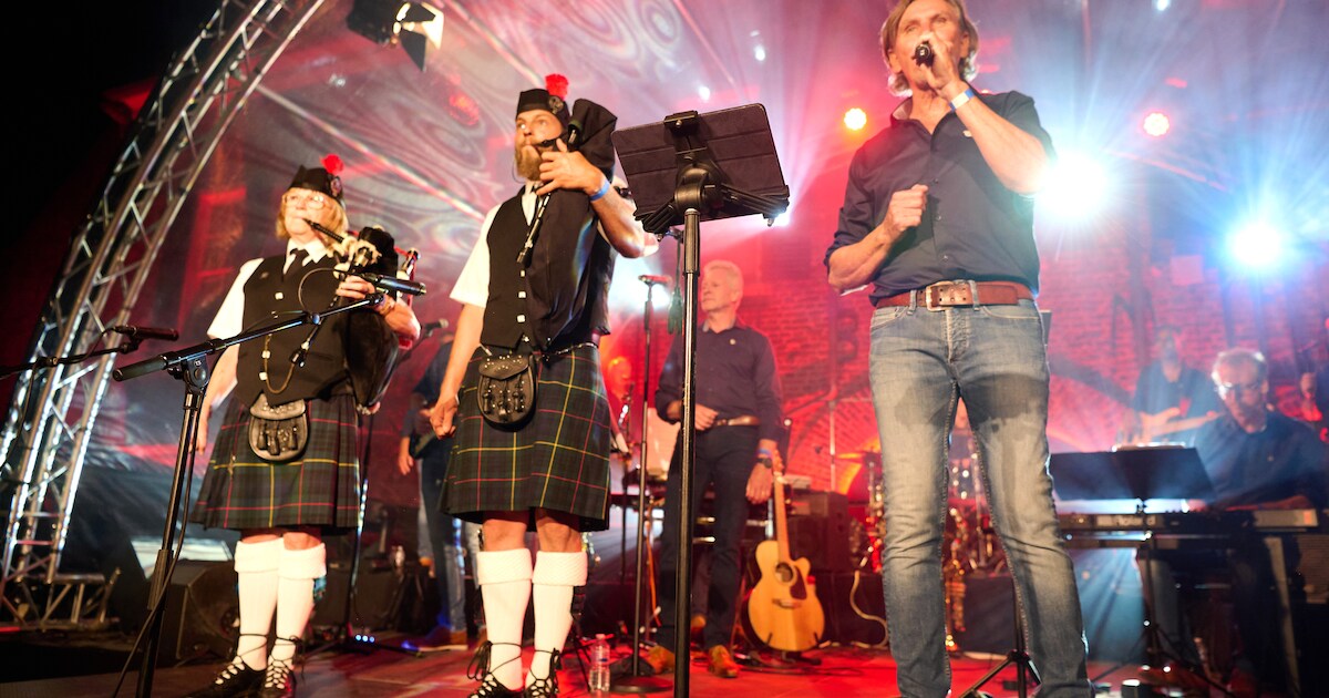 Jarige Barghse Jonges geven open air-concert op Kasteel Huis Bergh