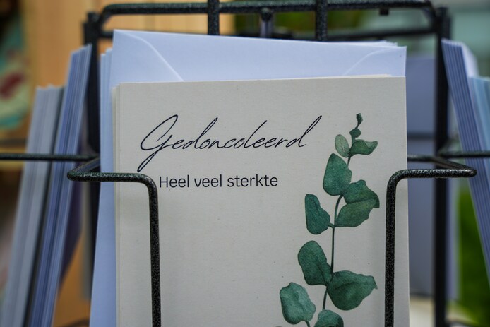 Viktor ontving zijn eigen rouwkaart.