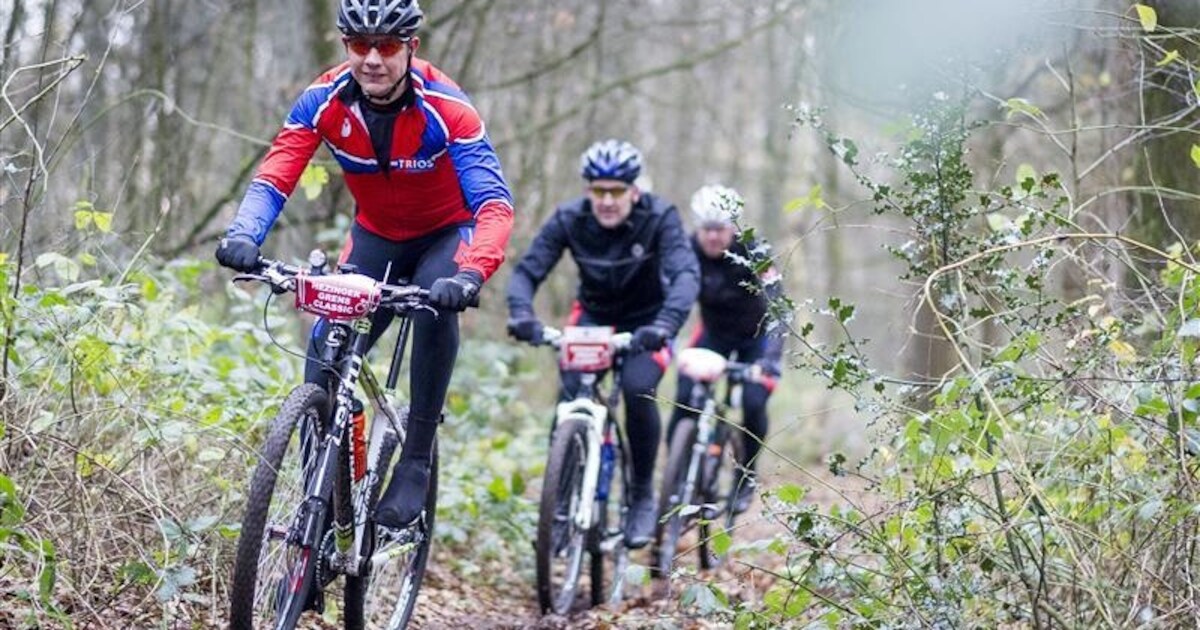 Deelnemers Hezinger Grens Classic strijden tegen elementen
