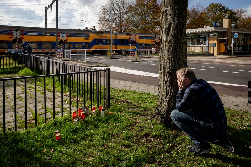 Altijd weer schrikken op Station De Riet in Almelo: ‘Ik blijf altijd ...