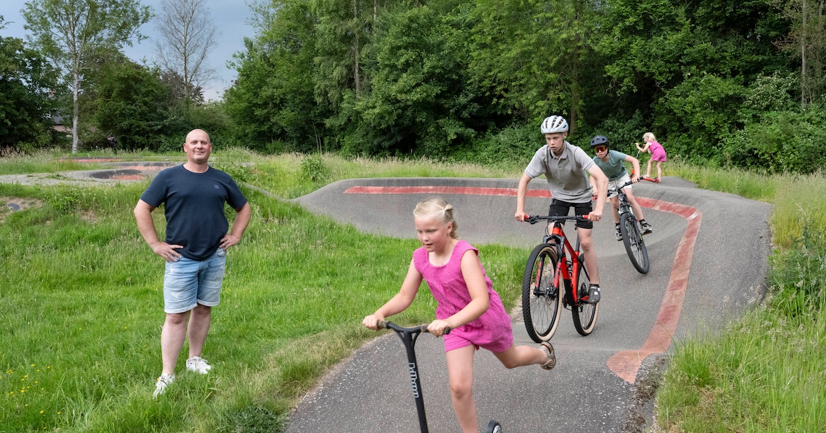 In Twente is er nog geen één, dus wil Tom Brouwer een pumptrack in Borne: ‘Moet er nu voor naar Hard