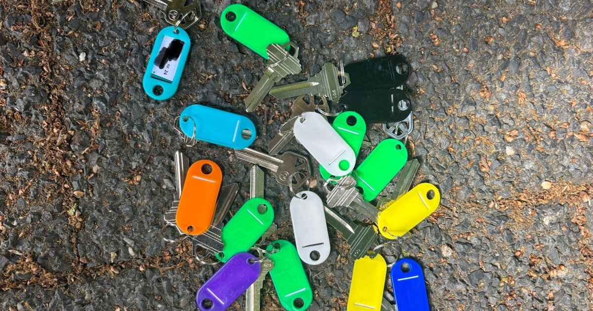 Opvallend ‘verjaardagscadeau’: wijkagent brengt bezoekje aan man uit Terwolde